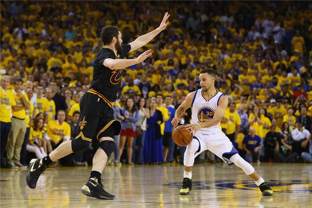 卡塞米罗达成曼联生涯100场里程碑 15球9助+2冠