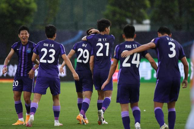 官宣：韩德君与辽宁队续约 签订两年老将合同